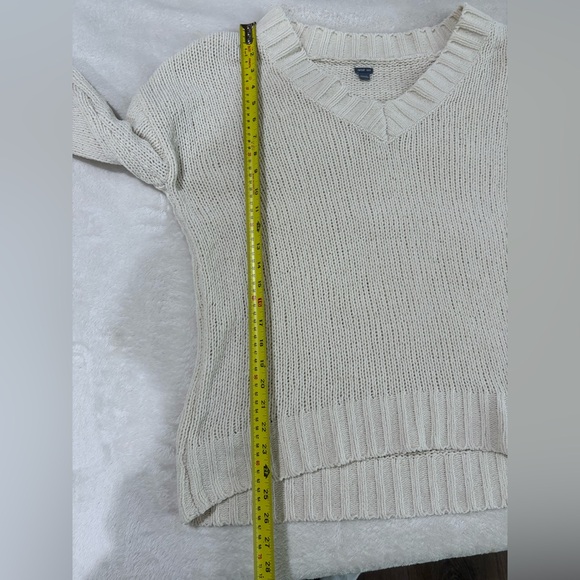 Aerie Cream Oversized V-Neck Sweater - Picture 6 of 6